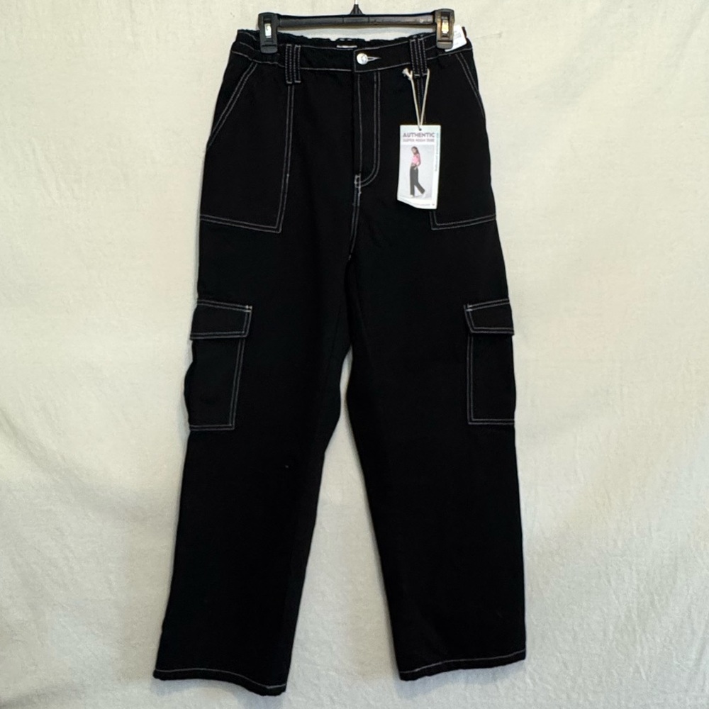 B-213 Simple Society NWT Black Super High‎ Rise Straight Leg Cargo Pants Size 17